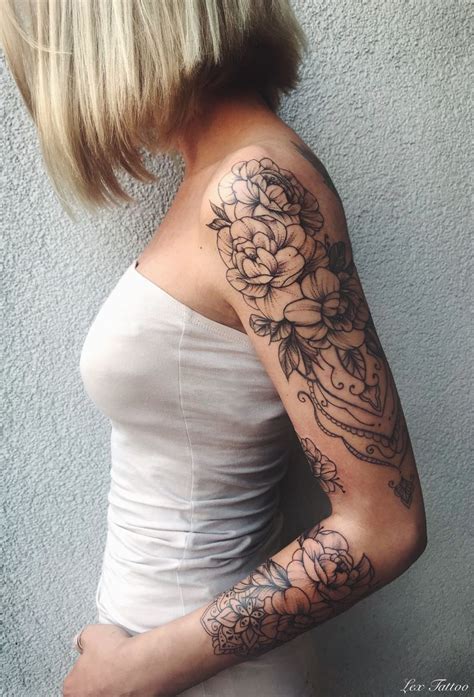 tattoos frauen